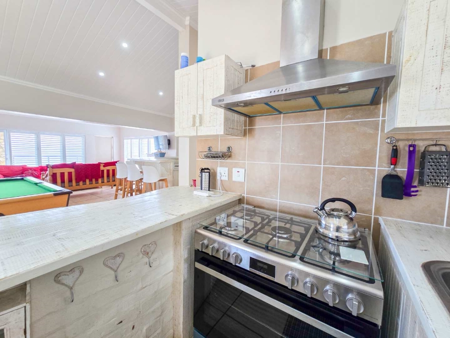5 Bedroom Property for Sale in Jongensfontein Western Cape